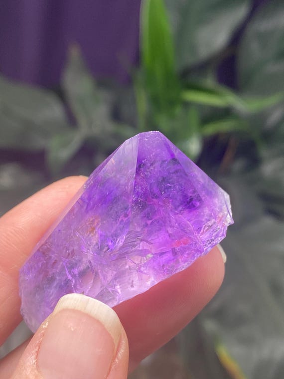 Lustrous Jackson’s Crossroads Amethyst