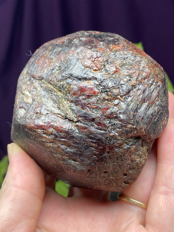 XLarge North Carolina Twilleys Almadine Garnet