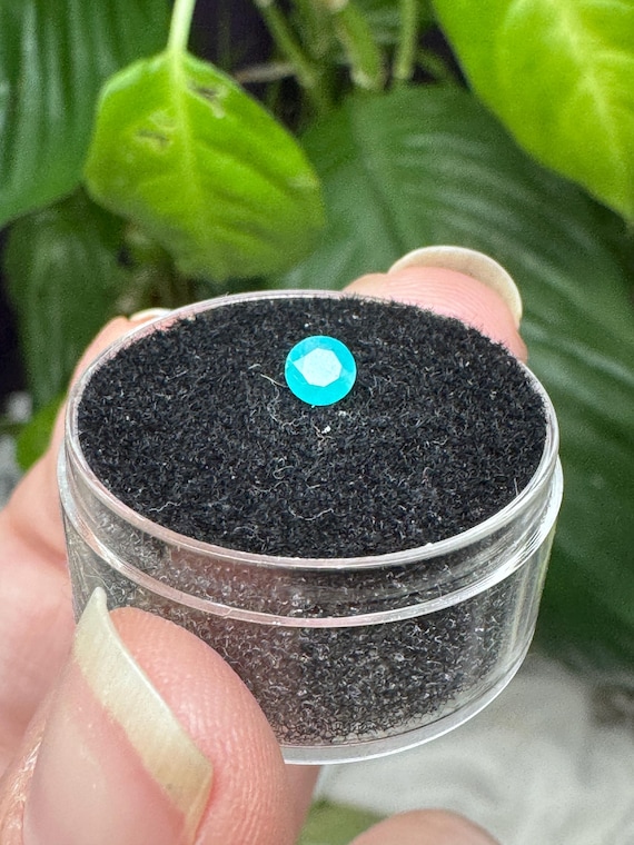 Vibrant High Quality Gem Silica Gemstone~.2 carats~Inspiration Mine, Arizona~Nature Made Goods~Ledford’s Minerals