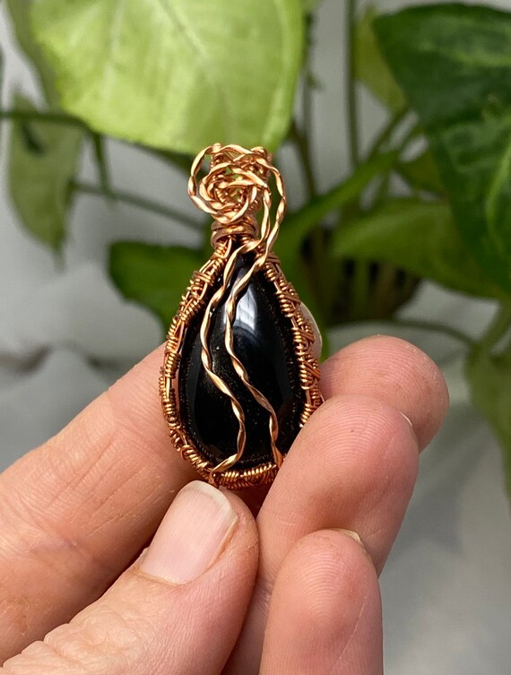 Black Onyx in Copper Wire Wrap Pendant