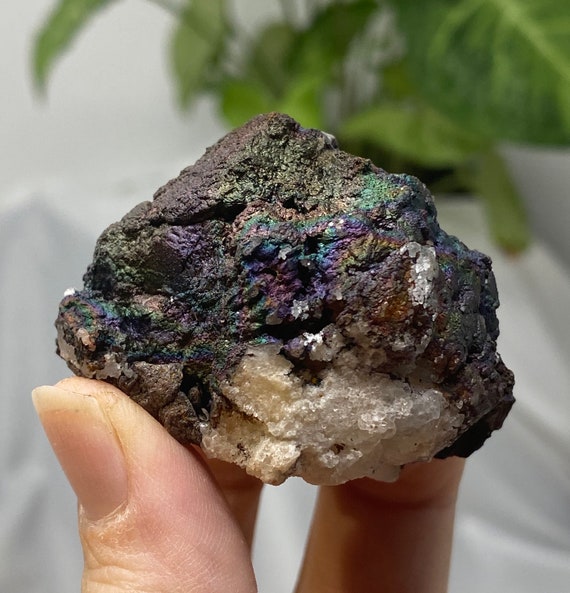 Quartz With Iridescent Hematite
