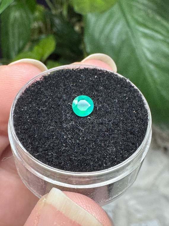 Vibrant High Quality Gem Silica Gemstone~.15 carats~Inspiration Mine, Arizona~Nature Made Goods~Ledford’s Minerals