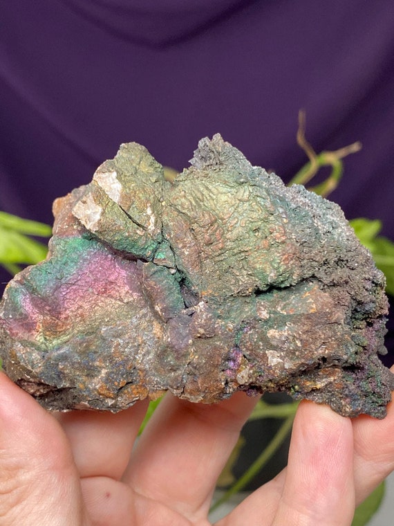 Colorful Graves Mountain Quartz with Iridescent Hematite
