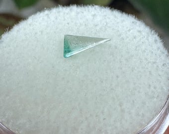 North Carolina Emerald Gemstone, Triangle Cut (0.30 Carats) Ex Terry Ledford Coll.