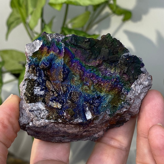 Quartz With Iridescent Hematite