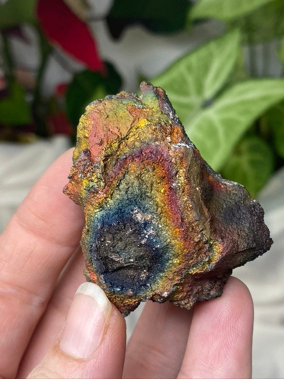 Quartz With Iridescent Hematite