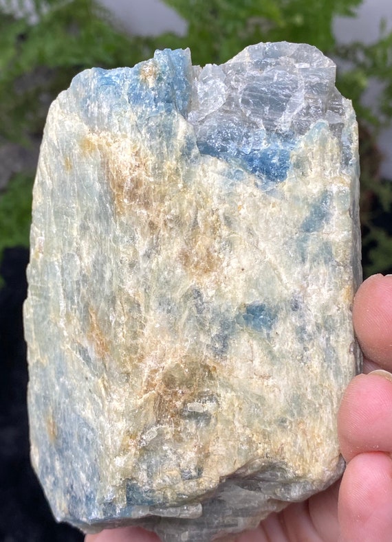 Beryl var. Aquamarine