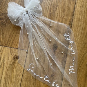 Personalised Bride Hen Party Pearl Bow Veil | Wedding Hairpiece | Bride To Be | Future Mrs