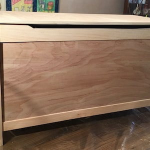 Blanket Chest, Storage Trunk, Hope Chest, Toy Box, Wood Toy Chest, Solid Wood Chest, Small table, End of bed, Keepsake storage, Blanket Box