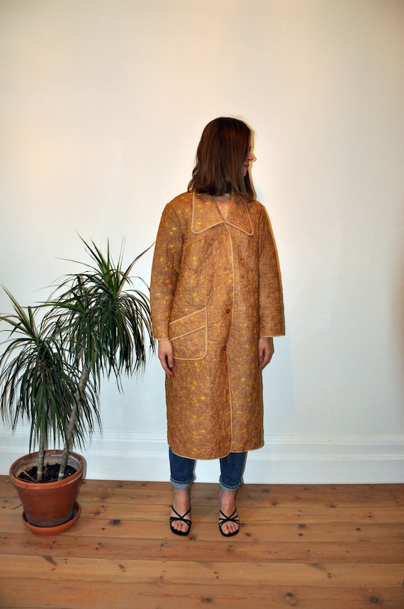 Vintage padded embroiderd quilted coat