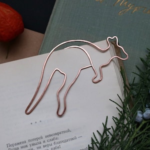 Personalized Kangaroo Bookmark: Copper Wire, Gift for Book Lover