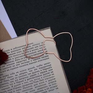 Personalized wire bookmark, bow, bow-knot, Hand Stamped, gift for booklover, for kids, for friend, Custom metal bookmark, party favors