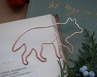 Personalized wire bookmark, paper clip, wolf book mark, party favors, for kid, zoo animals, Custom metal book marker, hand stamped