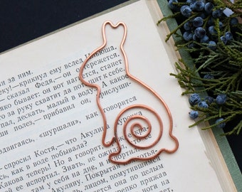 Personalized Copper Wire Bookmark: Rabbit Paperclip, Gift for Book Lover