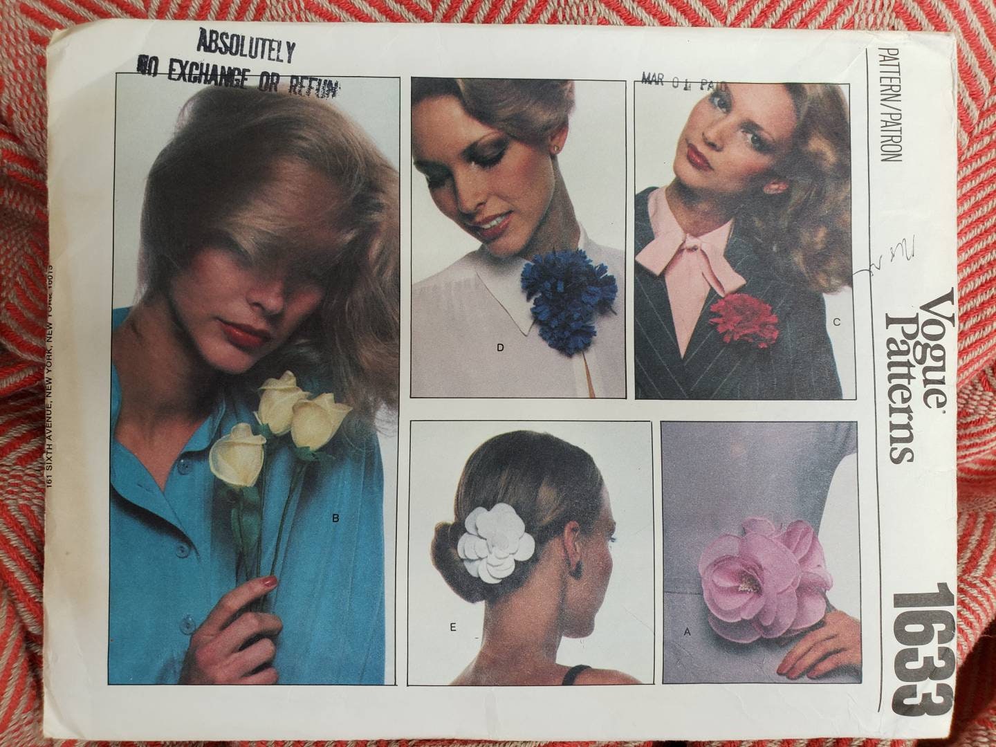 Vintage 1970/'s Uncut and unused Vogue Fabric Flower Pattern