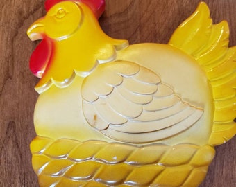 Primitive Chalkware Chicken 2\u201d white on nest
