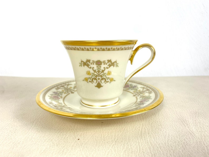 Vintage Lenox Castle Garden China 5 Piece Place Setting 11 Etsy