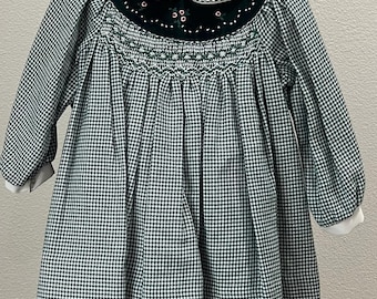 Friedknit Creations Green and White long sleeve RN 34122 size 18Months