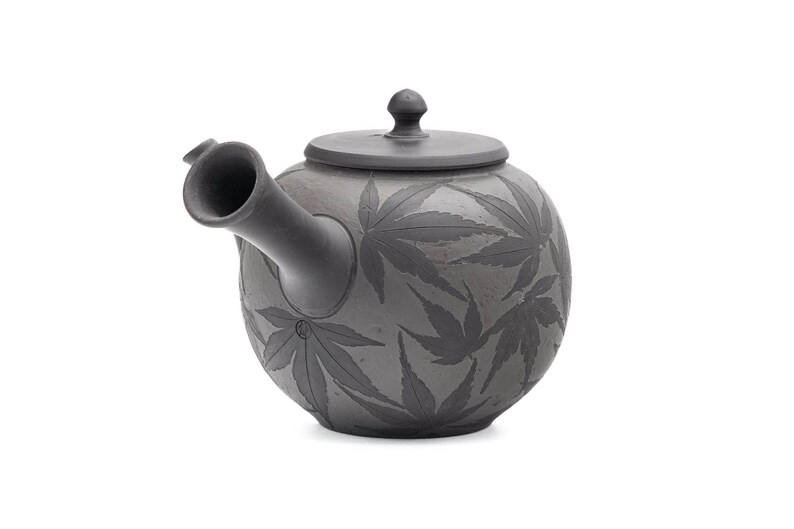 Momiji Kokudei Tokoname Teapot - Thumbnail 5