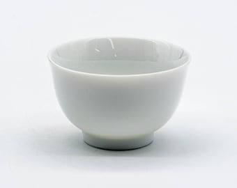 Japanese Teacup - White Porcelain Mino-yaki Yunomi - 60ml
