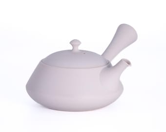 Japanese Kyusu - 藤田徳太 Fujita Tokuta - Trapezoidal White Tokoname-yaki Teapot - 200ml