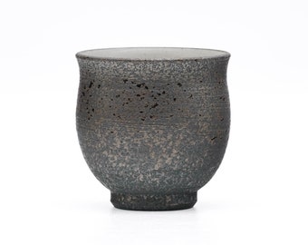 Japanese Teacup - 藤田徳太 Fujita Tokuta - Ash Glazed Tokoname-yaki Yunomi - 90ml