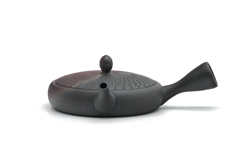 Gyokko Tokoname-yaki Teapot - Thumbnail 4