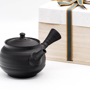 Japanese Kyusu - 村越風月 Murakoshi Fugetsu - Sujihiki Tokoname-yaki Kokudei Teapot - 220ml