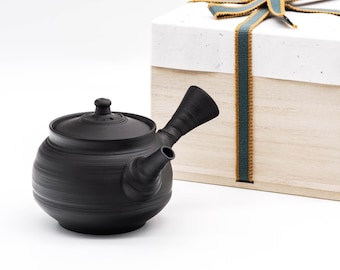 Japanese Kyusu - 村越風月 Murakoshi Fugetsu - Sujihiki Tokoname-yaki Kokudei Teapot - 220ml