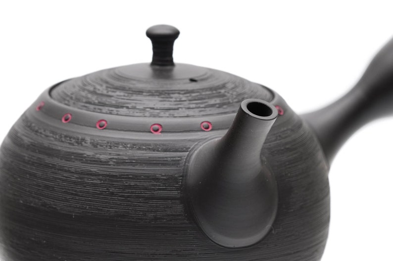Hokuryū Kiln Matsugawa Kokudei Tokoname-yaki Teapot - Thumbnail 5