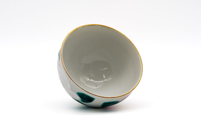 Japanese Teacup - 倉元 真佐夫 Kuramoto Masao - Hand-painted Camellias Kiyomizu Yunomi - Thumbnail 5