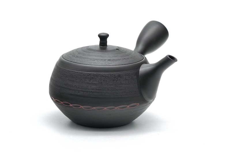 Hokuryū Kiln Tokoname-yaki Teapot and Teacup - Thumbnail 5