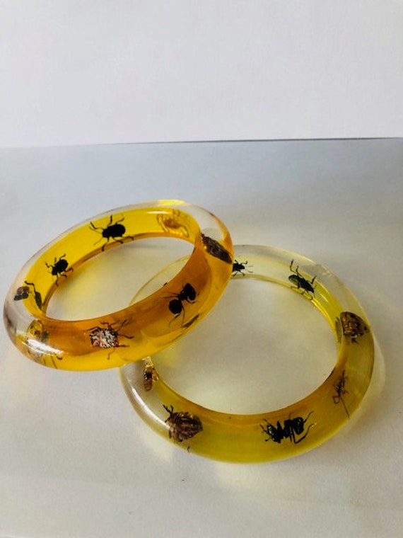 Vintage Set of 1940 Bugs under Lucite Bangles - image 6