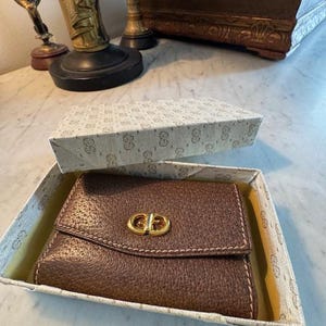 Gorgeous Vintage Circa 1970 GUCCI Key holder new in box NEVER used