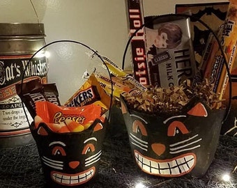 Cubos de papel maché con forma de gato, estilo vintage, para Halloween: "Magic the Cat", nuestro cubo de 2019, ¡disponible en 3 tamaños!