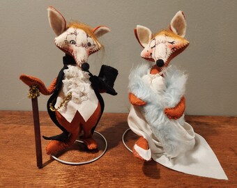 Annalee Lady Fox & Escort 1981 Near Mint Condition RARE Find