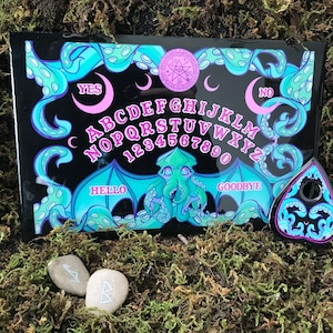 HANDMADE Cutehulhu (Colored Ouija Board) spirit board, talking board Cthulhu