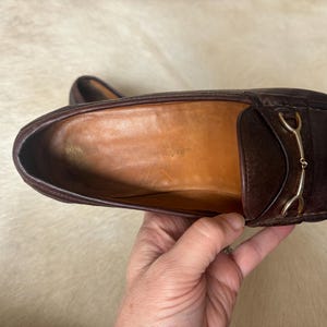 vintage men’s leather slip on loafers with gold horsebit ferragamo size 8 bild 5
