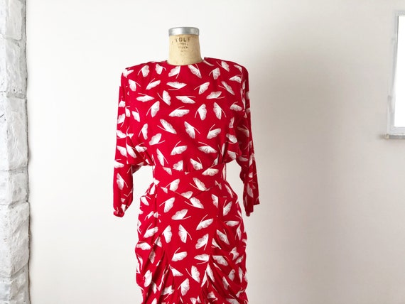 80s red belted straight fitted dress ginko leaf p… - image 5