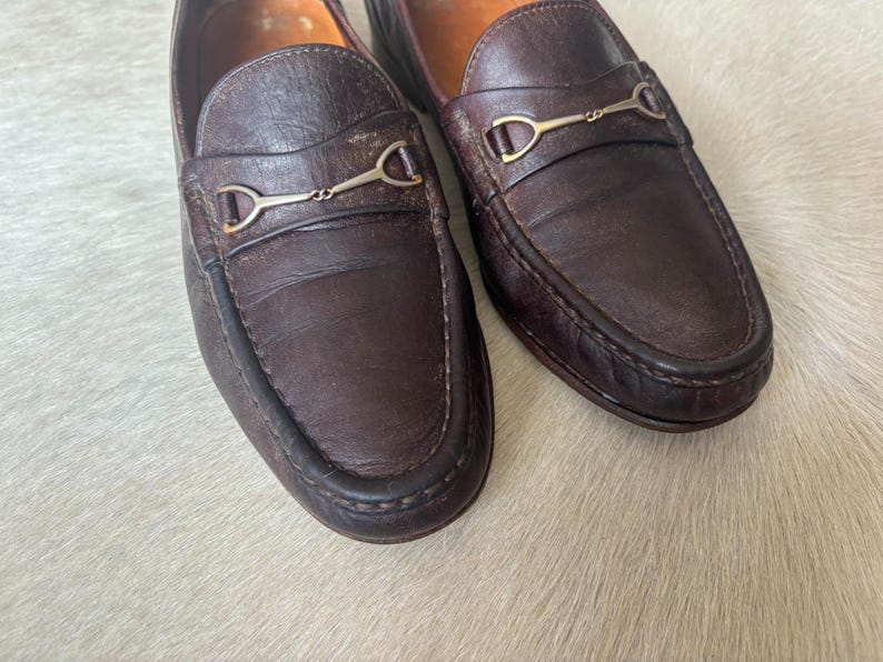 vintage men’s leather slip on loafers with gold horsebit ferragamo size 8 bild 9