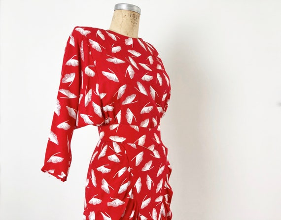 80s red belted straight fitted dress ginko leaf p… - image 2