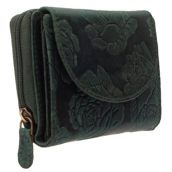 Genuine buffalo leather wallet wallet or purse with RFID protection and many credit card slots in green color