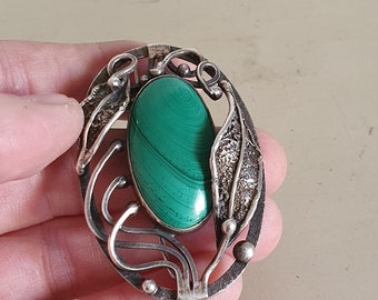 Vintage Art Nouveau Sterling Silver Brooch with Large Malachite Gemstone, Handcrafted Ornate Design, 21.8 Grams, Circa 1950s, Wedding Brooch