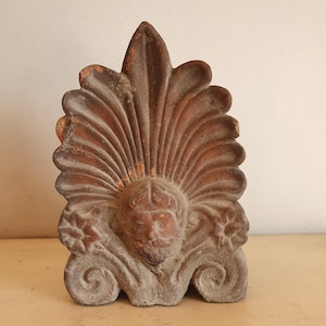 Antique Greek Terracotta Antefix Akrokeramo with Zeus Head, Acanthus Leaf Design, Late 1800s Architectural Roof Ornament, 23.5cm, 1.64kg