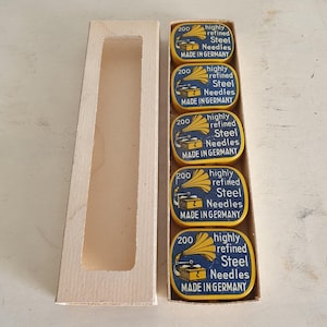 Vintage Set mit 5 Dosen mit je 200 Gramophone Steel Nadeln - Made in Germany - Originalverpackung - Unbenutzt - Zubehör für den Phonographen
