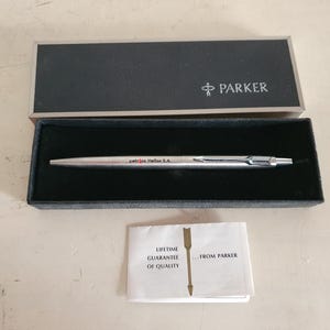Vintage Parker Jotter-balpen voor Petrola Hellas S.A., geborsteld roestvrij staal, originele doos, ca. Jaren 80. Gratis verzegelde cartridge inbegrepen