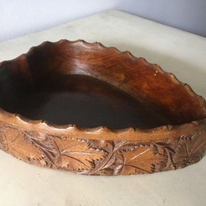 Vintage Wooden Bowl. Heart Shaped 1960&#39;s Bowl. Carved Decorative Bowl.