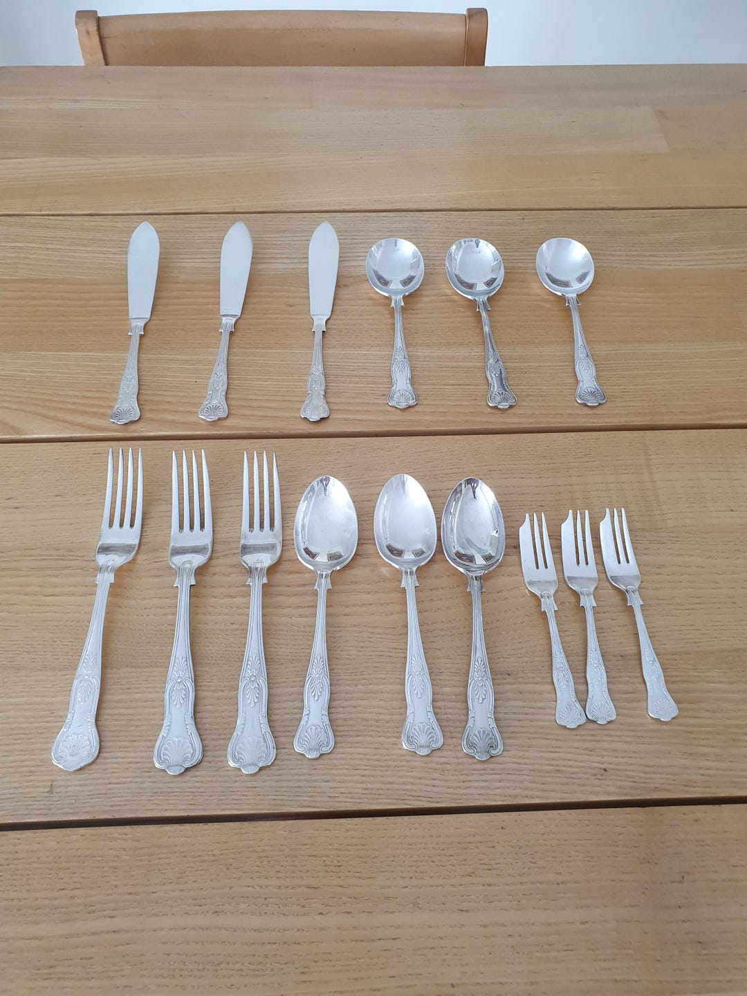 Vintage Sheffield Silver Plated Cutlery Set 15 Pcs EPNS A1, Shell
