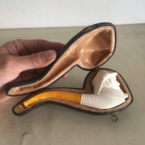 Sherlock Holmes Meerschaum Pipe in Original Hinged Leather Case. Unused Vintage Estate Collectible Tobacco Pipe.