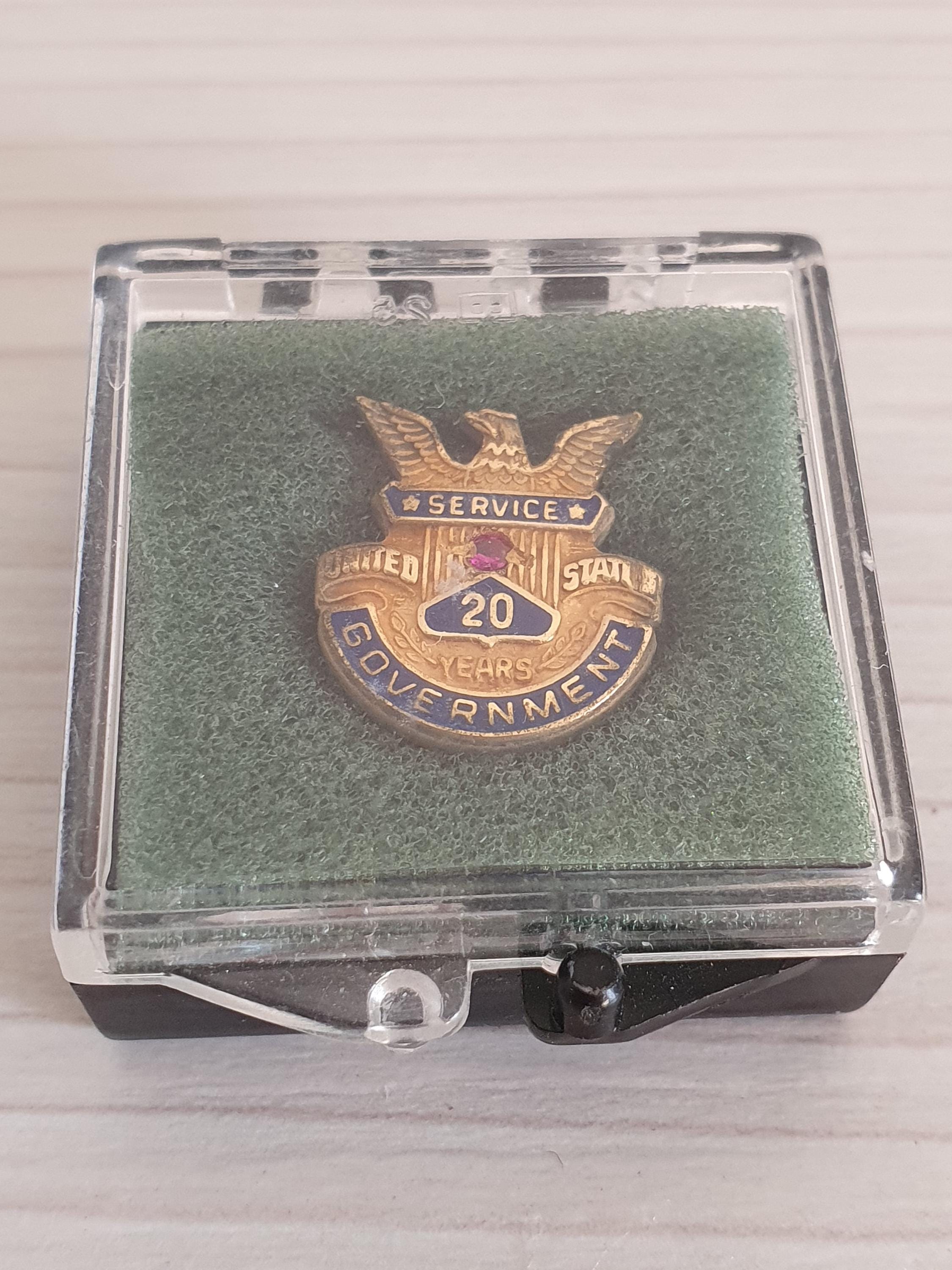 Vintage US Government Service Pin 20 Years Enamel Gold Filled Eagle ...